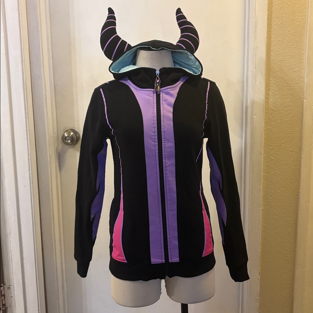 DISNEY Villains Maleficent 2-Pocket Black Purple Zip-Up Horns Hoodie EUC Jr’s S